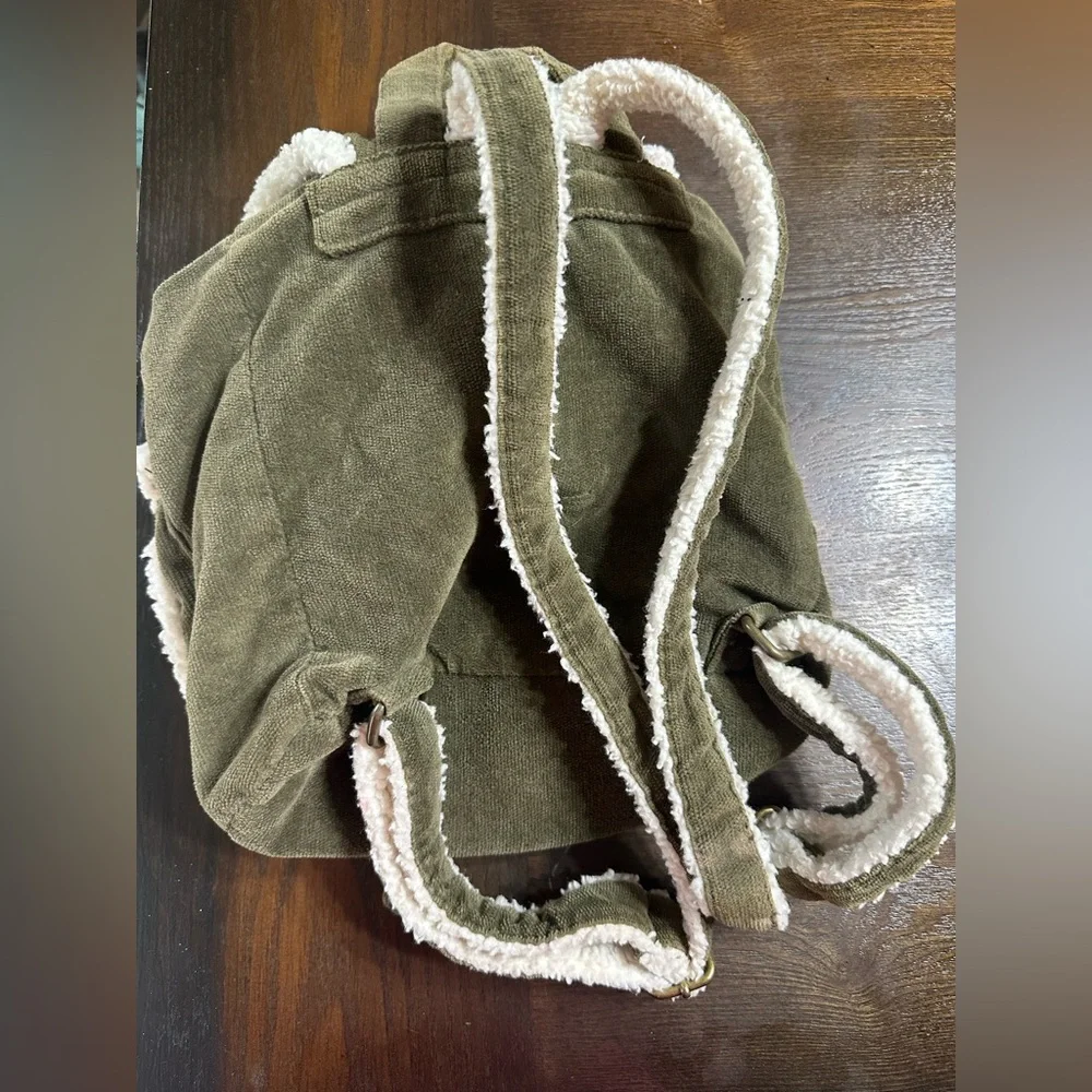 Faded Glory Olive Green Backpack with Cream‎ Shearling Trim